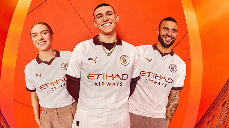 Manchester City 2023/24 Away Kit
