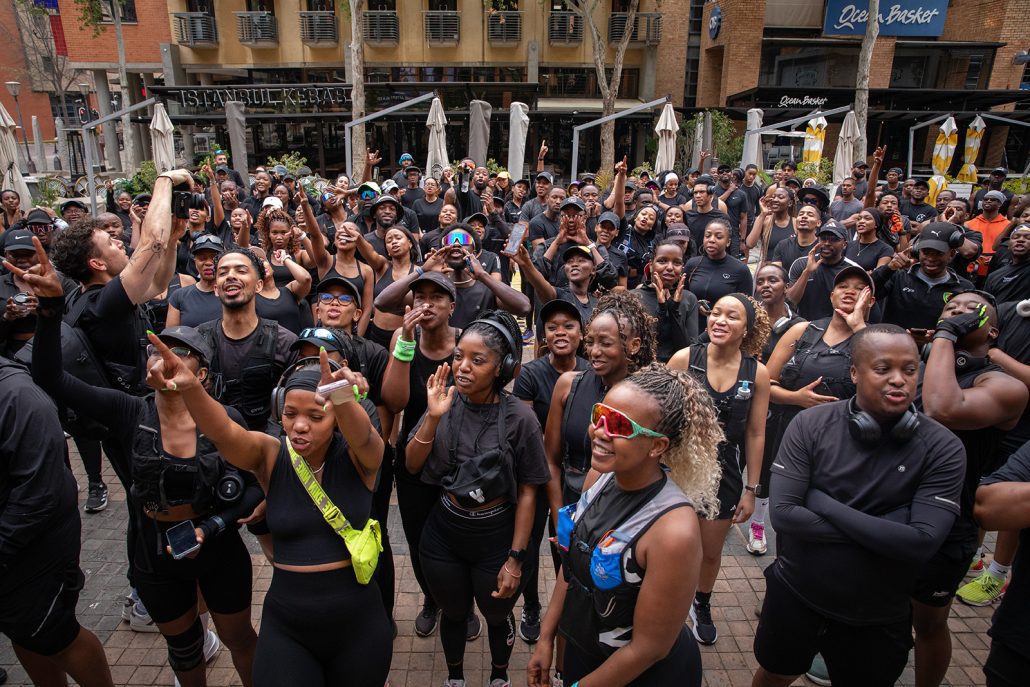 BIRKENSTOCK BRINGS ACTIVE RECOVERY TO THE
JOZI RUN SCENE.