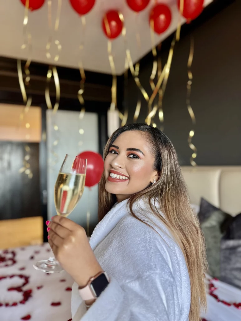 Valentine's Day Love at First Bite Sip Stay