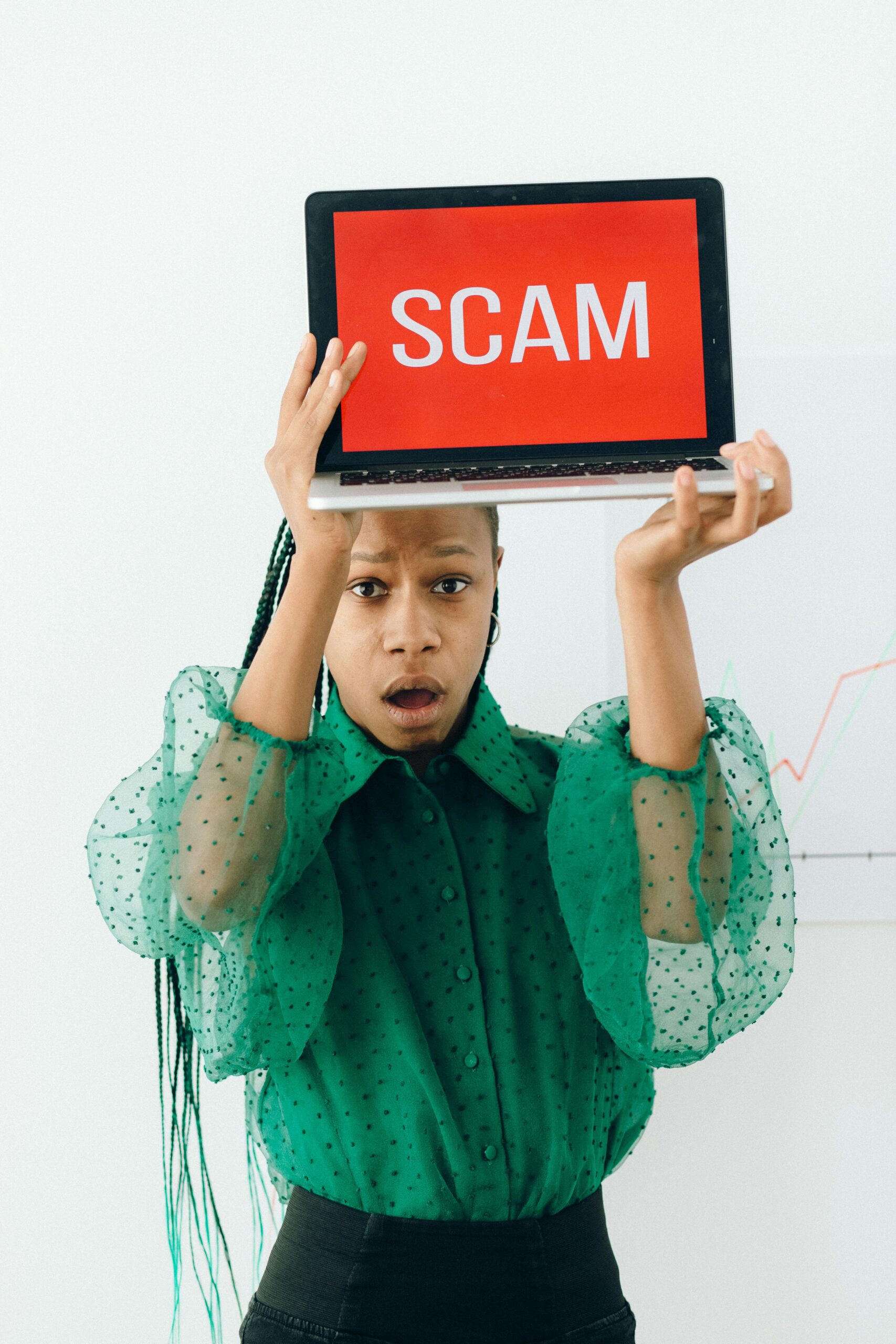 How to avoid online financial service scams