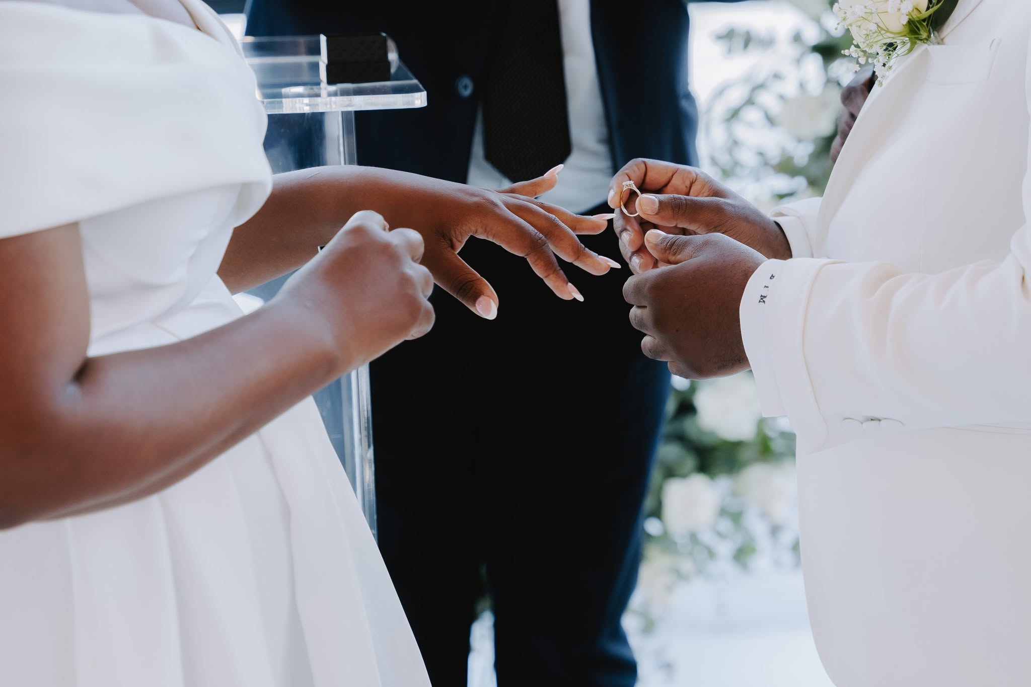 midweek weddings